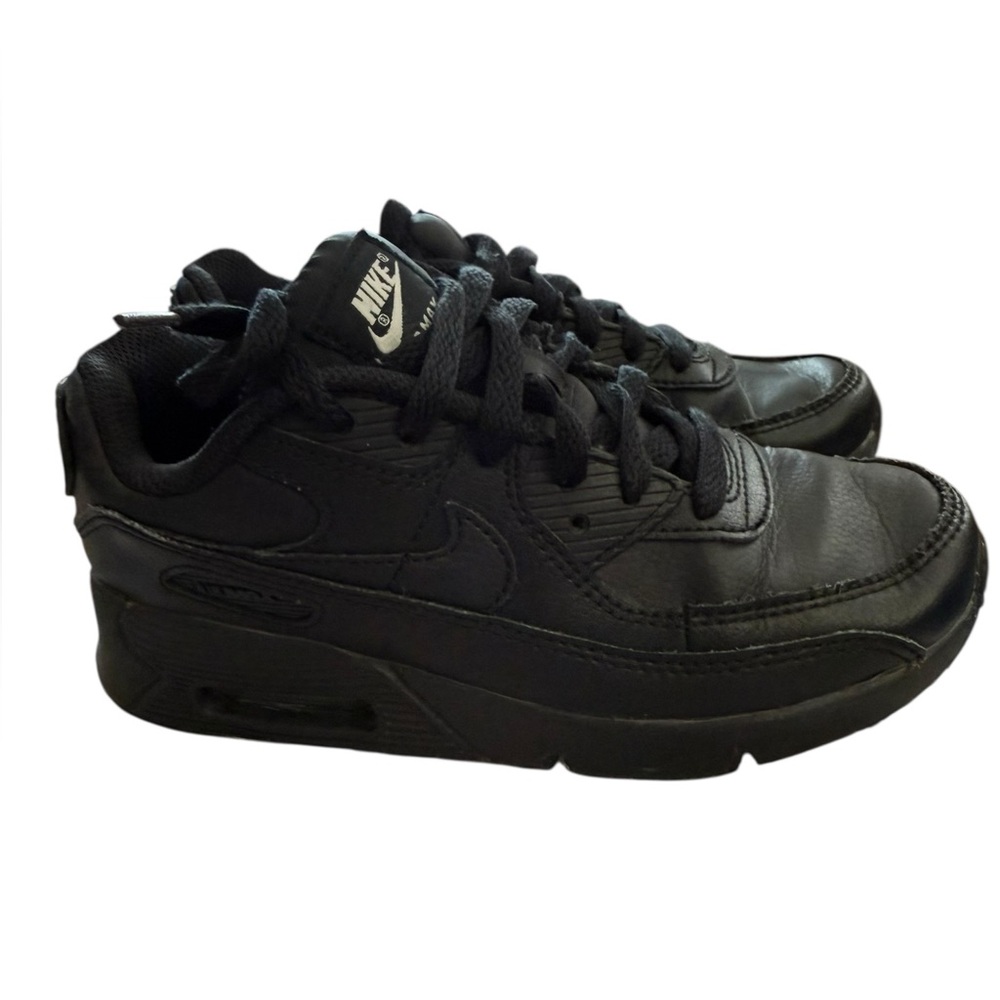 Nike Air Max 90, Triple Black, size 2Y‎